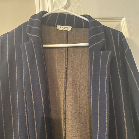 Umgee Pinstripe Longline Blazer size L - Picture 5 of 9